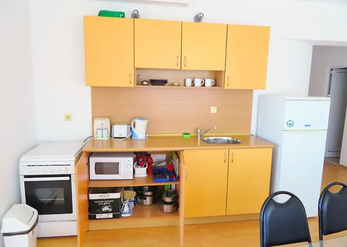 съни хаус - Sunny House