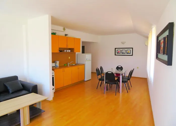 Apartmán съни хаус - Sunny House Bjala