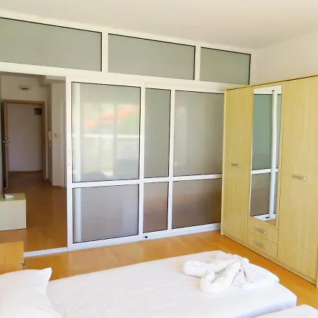 съни хаус - Sunny House Lejlighed Byala (Varna)