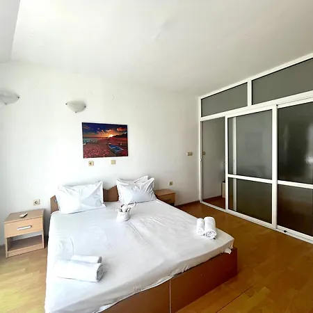 съни хаус - Sunny House *