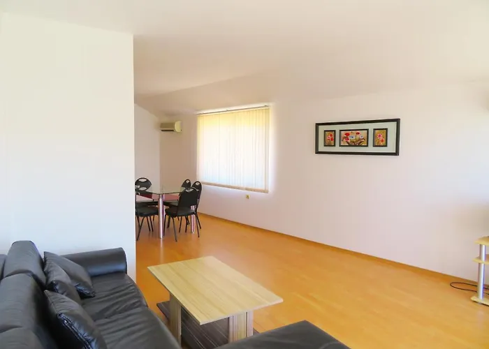 съни хаус - Sunny House *